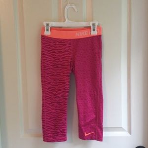 Girls Nike Pro mismatched capri pant